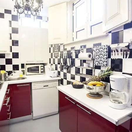 Lovelystay - Castle Hill Lisboa